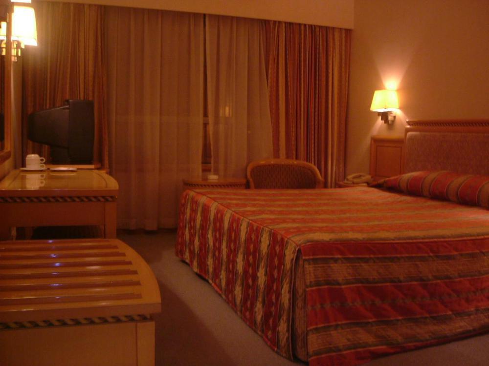 Golden Crown China Hotel Taipa  Екстериор снимка